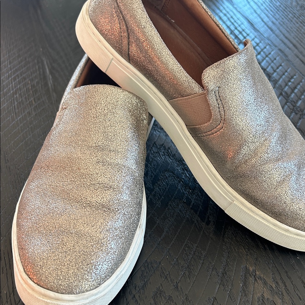Metallic Pewter Frye Ivy Slip-On Sneakers in SZ 9.5 M